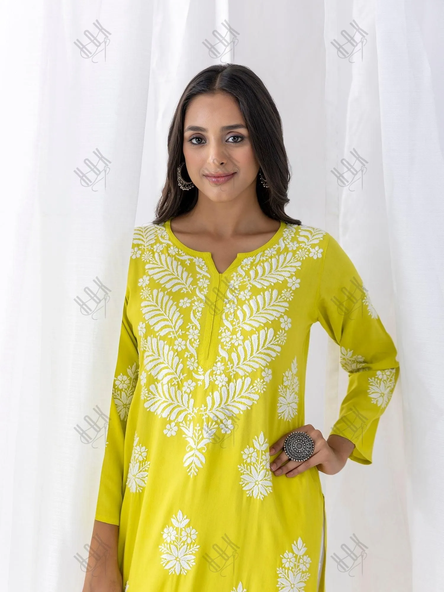 Fizaa chikankari Kurta in Lemon Green